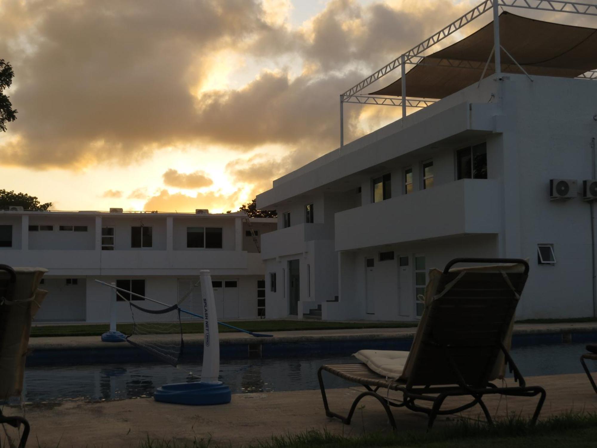 Guest House Stone Wall Residences Κανκούν Εξωτερικό φωτογραφία